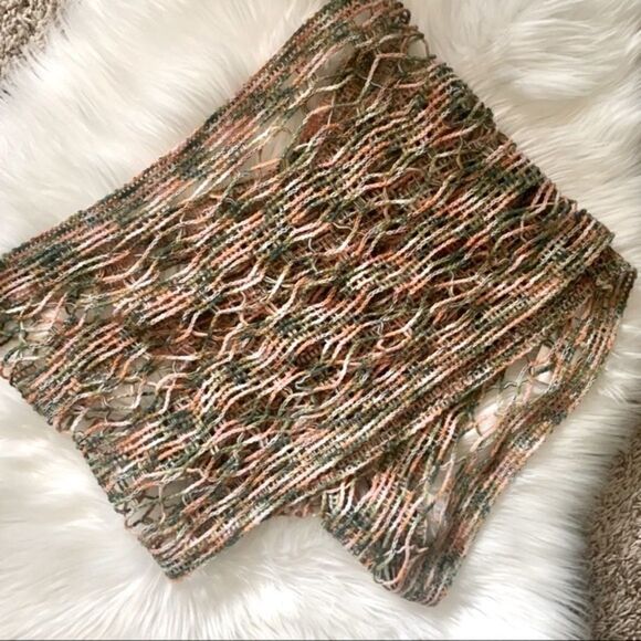 BKE Variegated Infinity Scarf Size OS - Picture 4 of 6